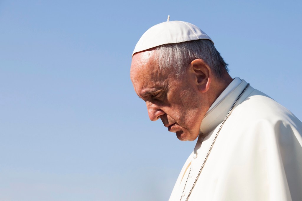 Papież Franciszek nie żyje. Literatura jako forma&nbsp;empatii